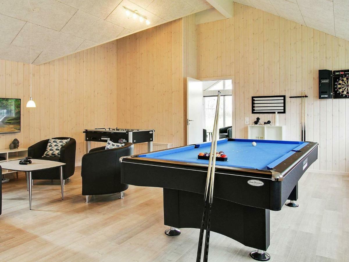 18 Person Holiday Home In Hasselberg Kappeln Eksteriør billede